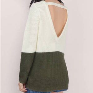 NWT Tobi Cream/Green V cut back knit sweater